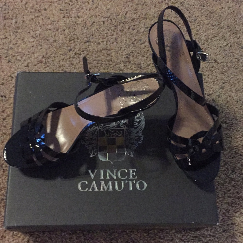 Vince Camino 9.5 Black Snake Patent shoe
